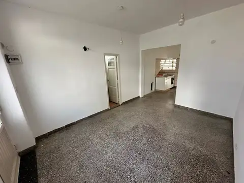 Depto Tipo Casa en Alquiler de 2 ambientes