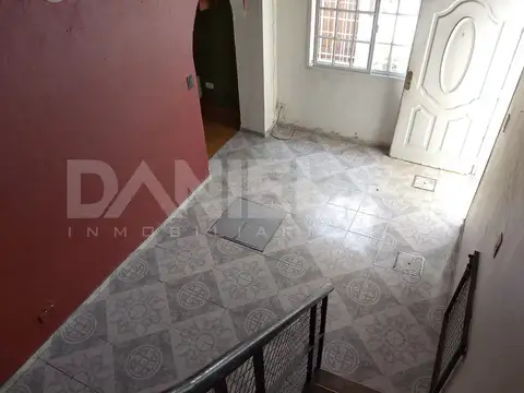 PH DOS PLANTAS INTERNO EN EXCELENTE UBICACION