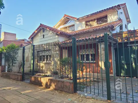 Pacífico Rodríguez al 6000 entre Sargento Cabral y Moreno