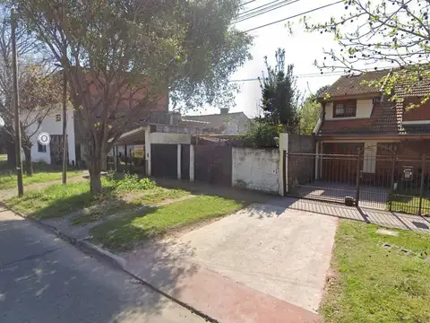 Terreno en Venta 44  mts Fondo