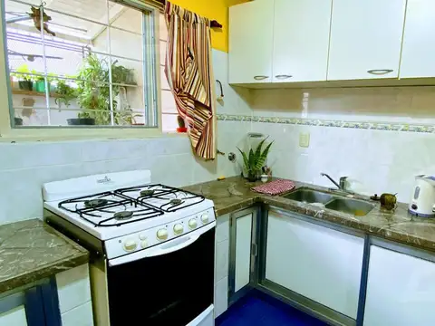 Depto Tipo Casa 4 ambientes con 1 baño