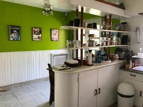 Casa 5 ambientes con 3 baños