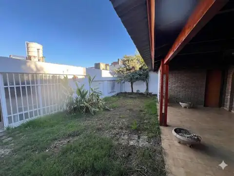 Casa a la venta B° Maipú 3 dormitorios APTO CREDITO