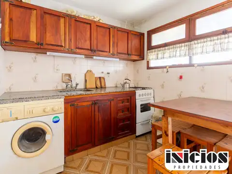 Casa 3 ambientes con 2 baños