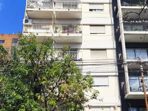 Lugones 2300 , Piso PB