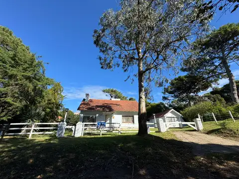 VENTA DE CASA 3 AMBIENTES-BARRIO NORTE-VILLA GESELL
