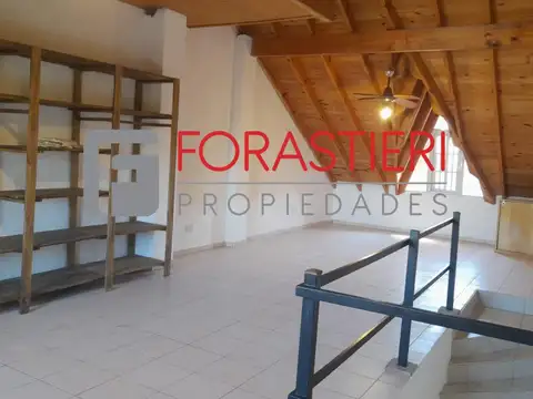 Depto Tipo Casa en Venta con 1 cocheras