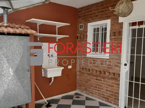 Depto Tipo Casa en Venta de 4 ambientes