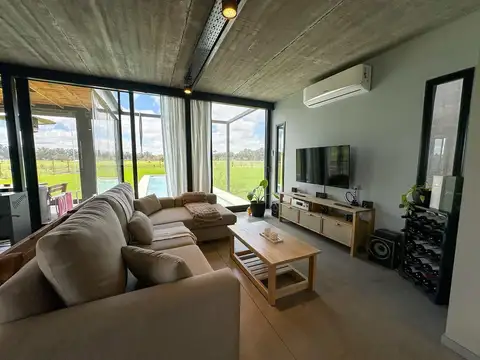 Casa de 4 ambientes sobre lote de 1700 m2 en Estancia Villa María. Canning-Ezeiza-Cañuelas.
