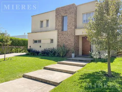 Casa en Alquiler Temporal de 4 dormitorios