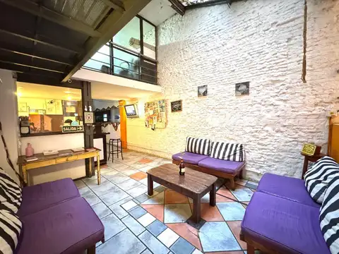 VENTA Hostel y Restaurant- En zona turistica de San Telmo