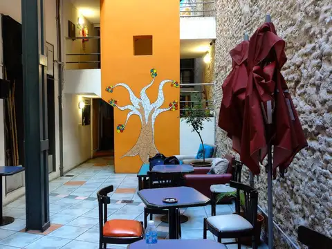 VENTA Hostel y Restaurant- En zona turistica de San Telmo