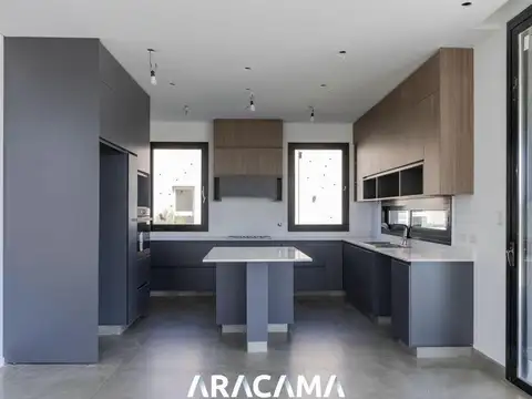 Casa en Venta en Lagos de San Eliseo, USD 480.000