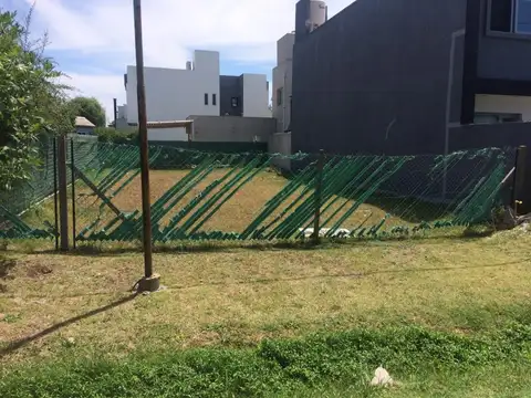 Terreno en City Bell, Barrio "Los Zorzales"