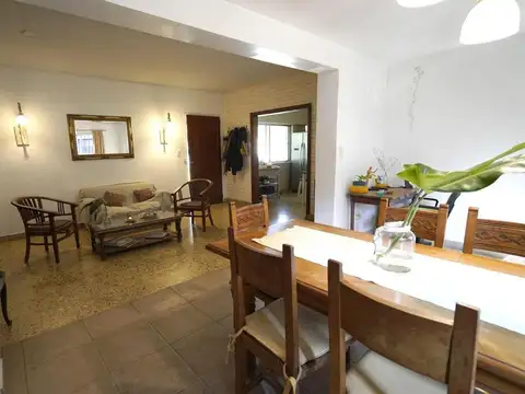 Casa - Barrio Parque Leloir