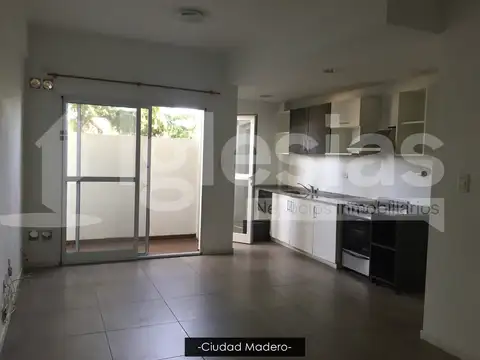 Departamento de dos ambientes en alquiler en Ciudad Madero