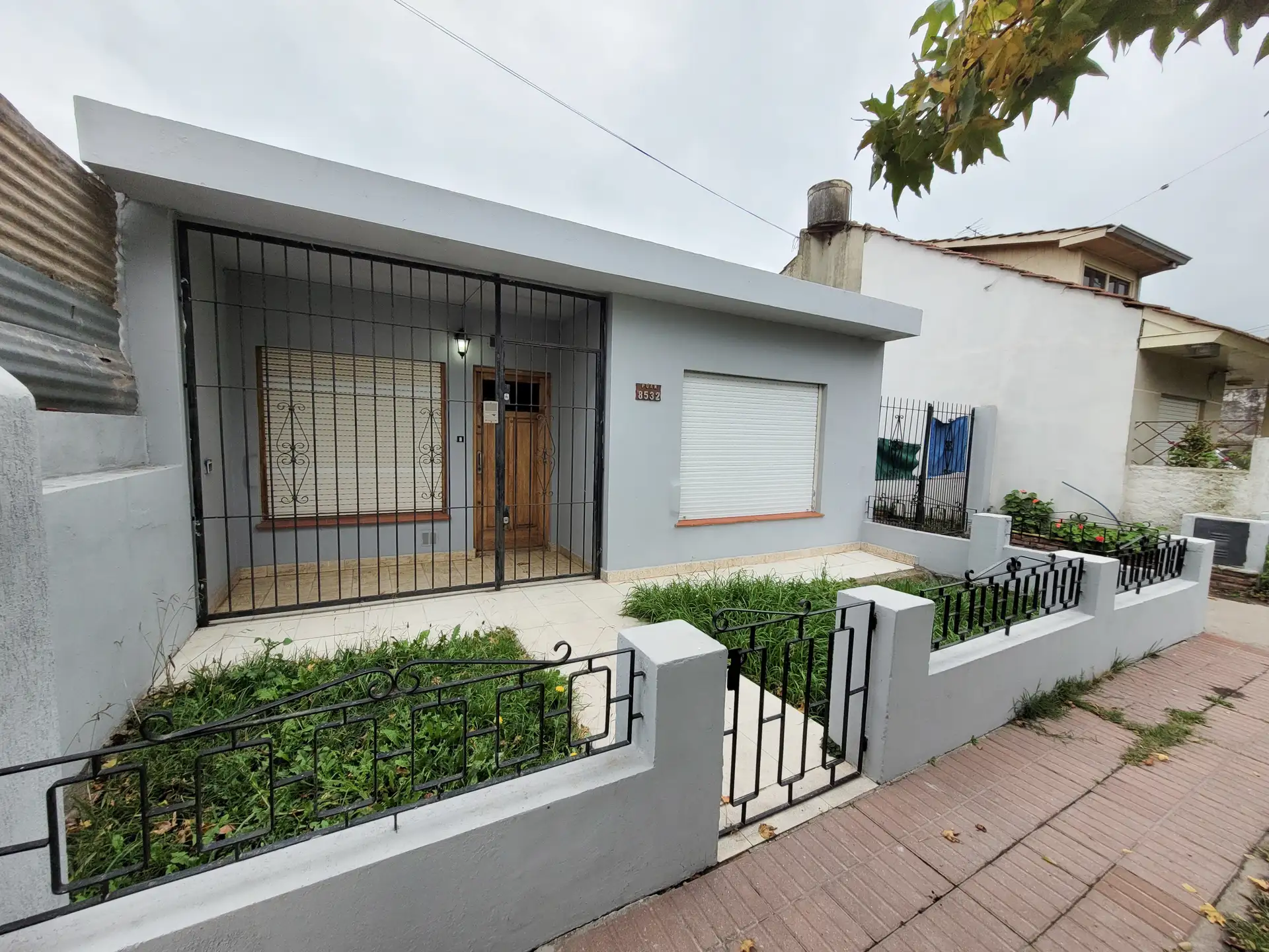 Casa 4 amb. + Losa + entrada p/ autos- Ap. crédito -Puan y G. Guerrico