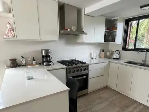 Casa en alquiler en Mapuche Country Club con pileta
