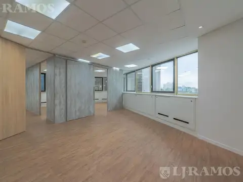 Oficina en Venta al Este