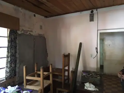Casa 3 ambientes con 1 baño