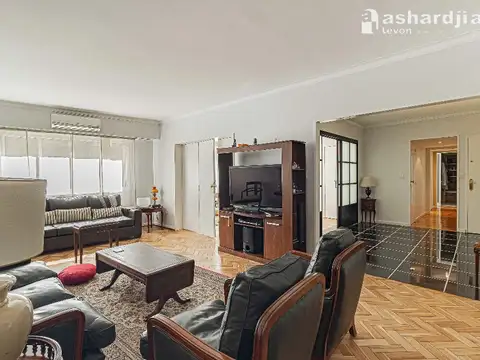 Departamento en Venta de 5 ambientes