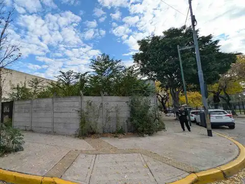 VENTA LOTE EN ESQUINA POMPEYA