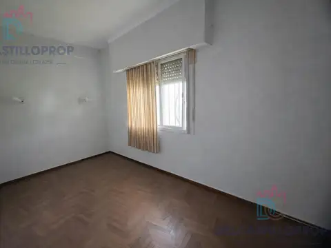 Depto Tipo Casa en Venta 60 años
