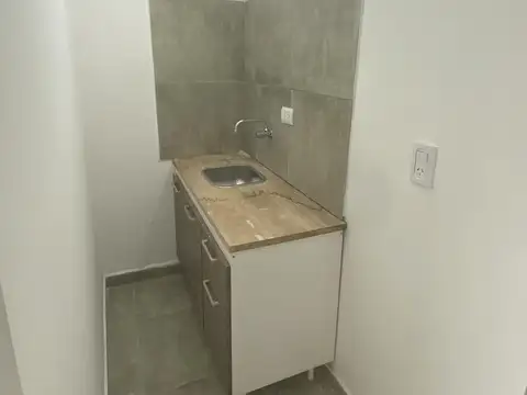 Local en Alquiler en Posadas, $ 550.000