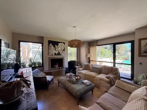 Casa en Venta al Oeste