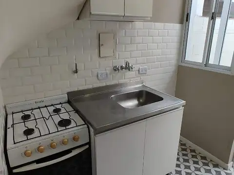 Depto Tipo Casa en Alquiler de 4 ambientes