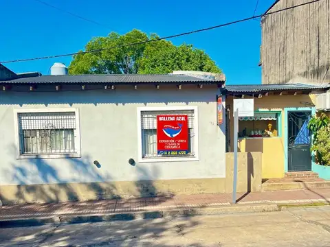 Casa a 100 metros de la Plaza - Capilla Del Señor
