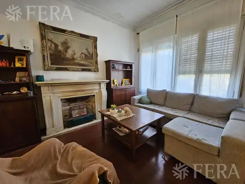 Casa en Venta en Adrogue, USD 195.000