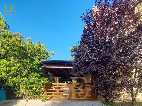 Casa 5 ambientes con 4 baños
