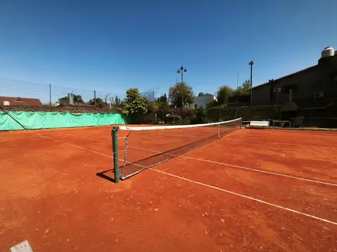 Terreno en Venta en Castelar, USD 65.000