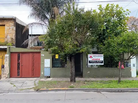 CASA 4 AMB (DIV 2 PROPIEDADES PB) - VILLA TESEI CENTRO