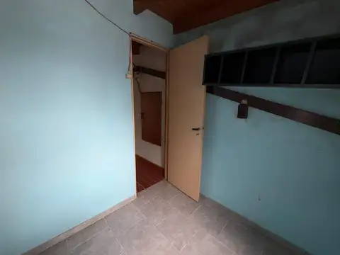 CASA 4 AMB (DIV 2 PROPIEDADES PB) - VILLA TESEI CENTRO