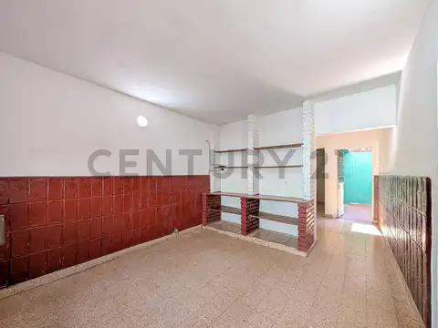 Venta - Departamento de pasillo - Dos dormitorios - Patio - Parilla - Matheu- Rosario