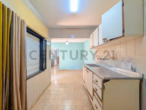 ITALIA 3800, Piso 0