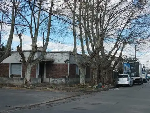 Casa/ LOTE A REFACCIONAR 4 AMB