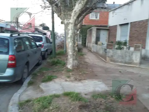 Casa/ LOTE A REFACCIONAR 4 AMB