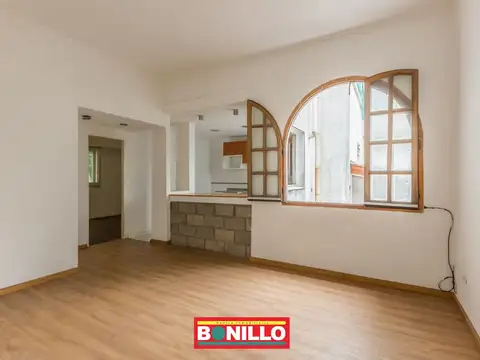 LLAVALLOL 4100, Piso 1