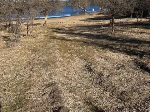 Terreno sobre Dique La Huertita en San Luis