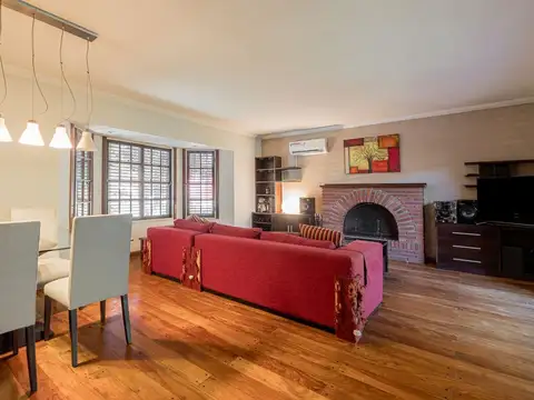 Casa en Venta con 1 cochera