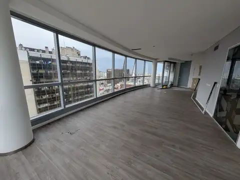 Excelente Oficina en Tribunales/Centro con Vista a la Ciudad