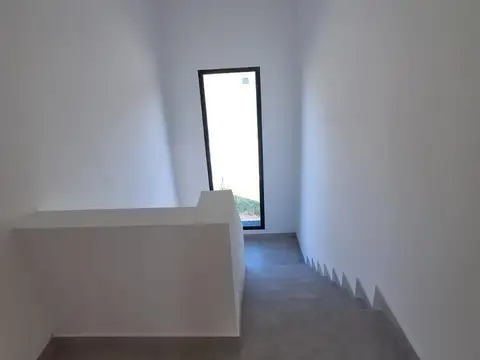 Casa en Alquiler con 1 cochera