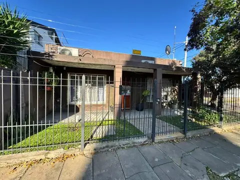 VENTA - CASA - 3 DORMITORIOS - PARQUE -  S. A. DE PADUA