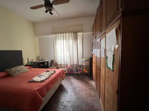 Depto Tipo Casa en Venta 70 años