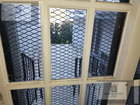 Depto Tipo Casa 4 ambientes con 2 baños