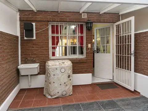 Depto Tipo Casa en Venta en Mataderos, USD 150.000