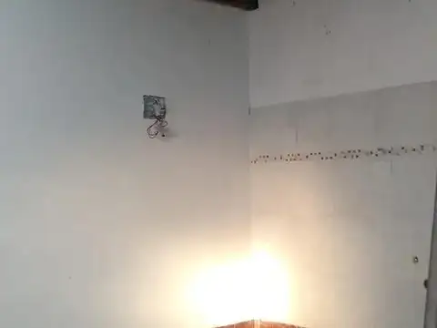 Depto Tipo Casa 2 ambientes con 1 baño